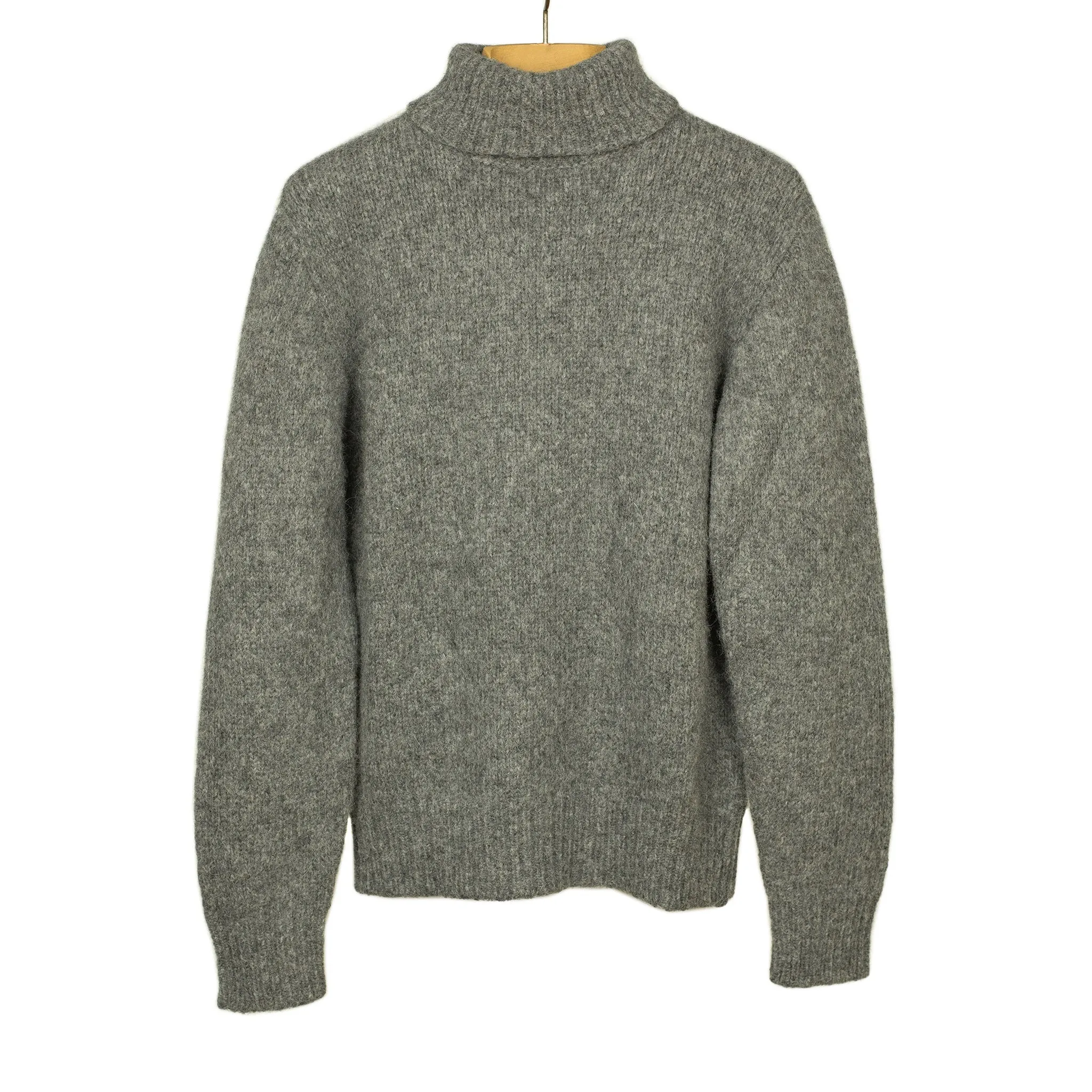 AAmintore wool turtleneck sweater in cement grey alpaca mix