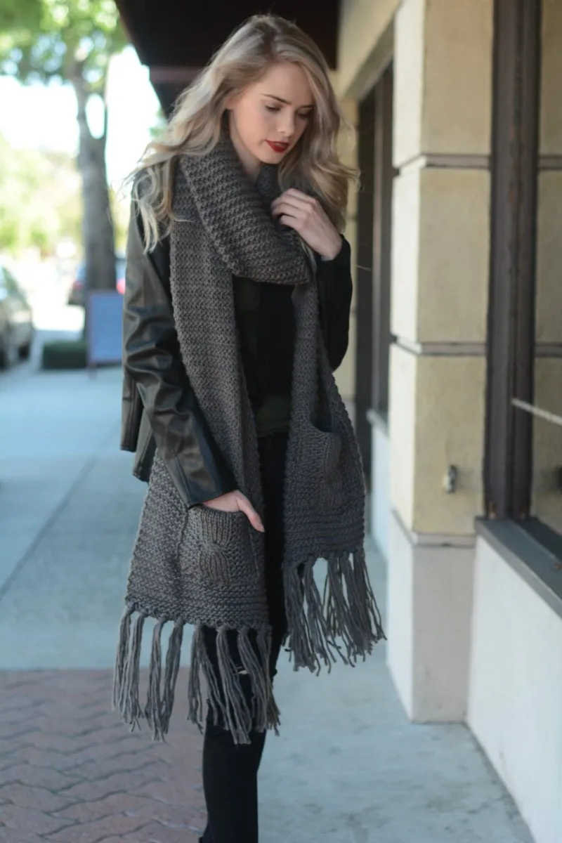 Chunky Oversized Pocket Scarf