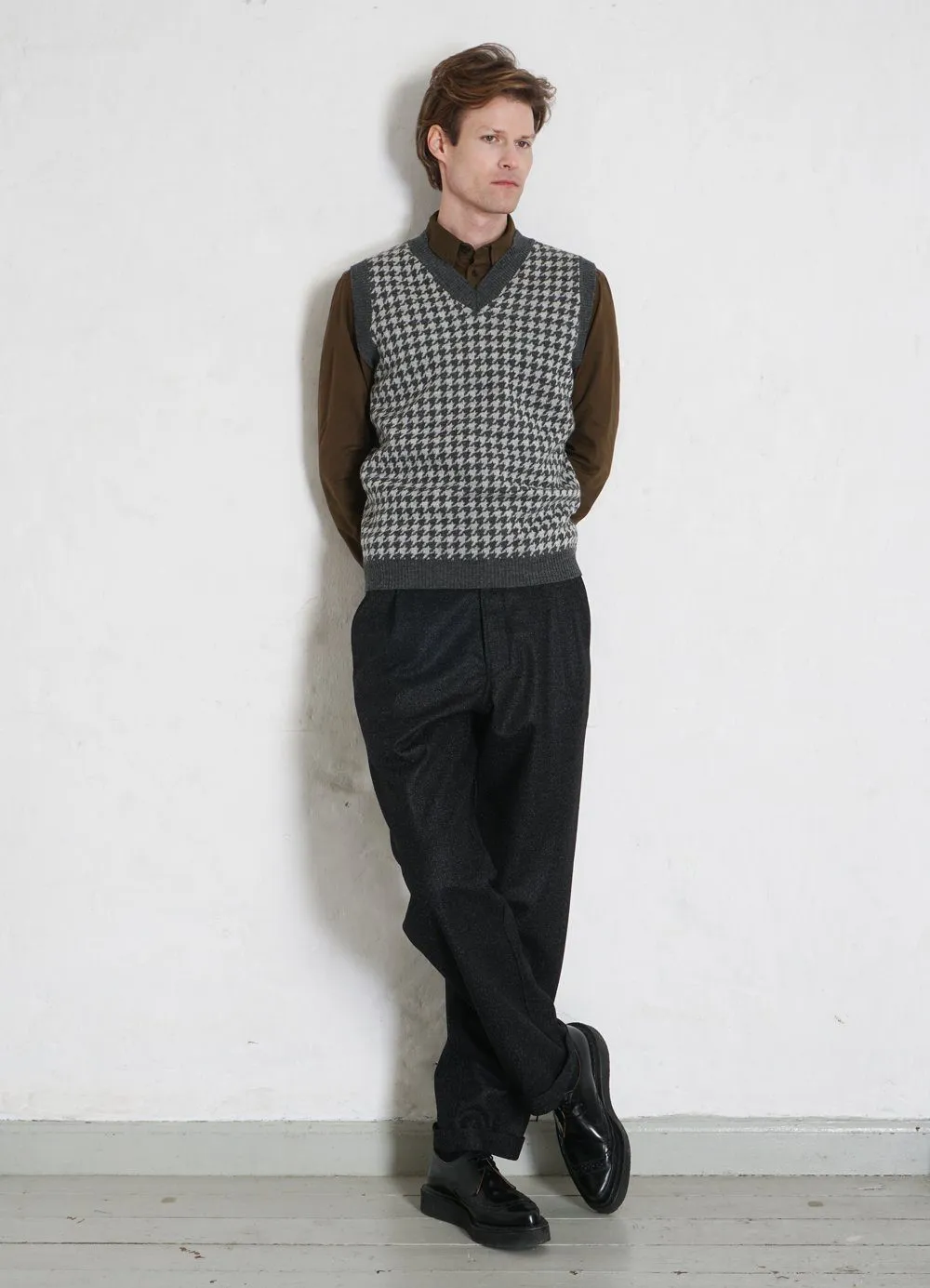 TIM | Hounds Tooth Vest | Grey Hound